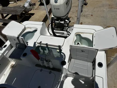 2019 Sea Pro 228 Bay