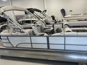 2024 Bentley Pontoons Legacy 223 Navigator 3/4 Tube