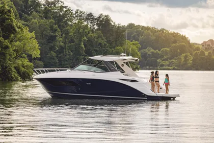 2025 Sea Ray 320 Sundancer