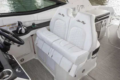 2025 Sea Ray 320 Sundancer