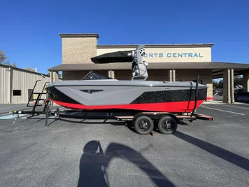 2024 Nautique S23