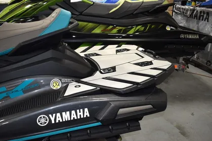 2023 Yamaha WaveRunner VX Cruiser® with Audio