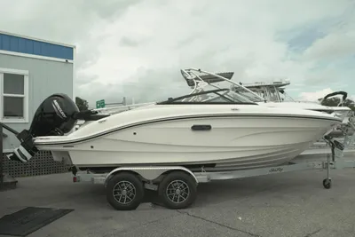 2024 Sea Ray SPX 190 Outboard