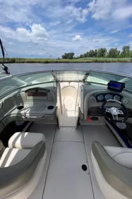 2004 Sea Ray 220 Select