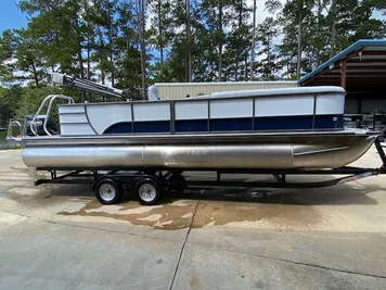 2024 Bentley Pontoons Legacy 240 Cruise XL