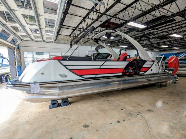 Pontoon boats for sale in Florida by owner - Boat Trader