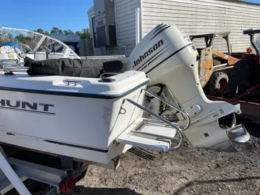 2006 Sea Hunt Escape 175