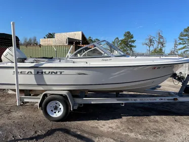 2006 Sea Hunt Escape 175