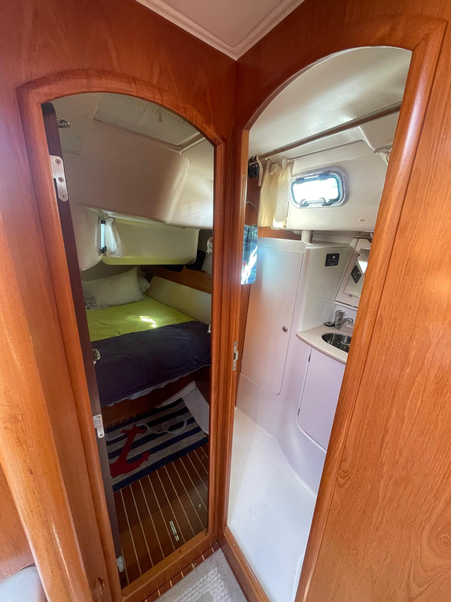 COMPANIONWAY TO PORT VIP/GUEST STATEROOM