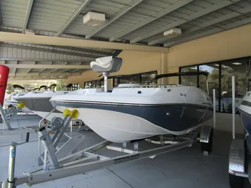 2022 Hurricane SunDeck Sport 188 OB