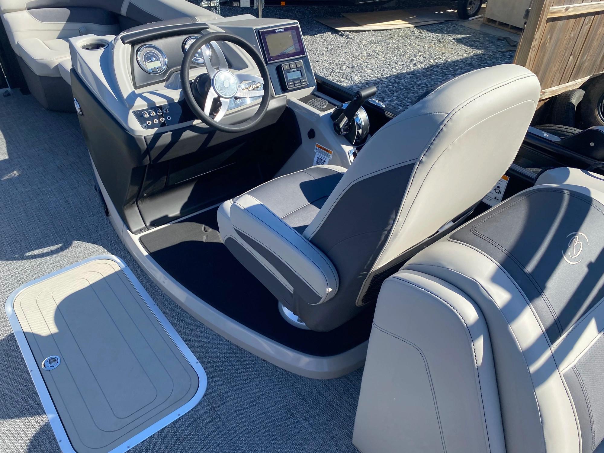 New 2024 Barletta C22QC, 35185 Westover - Boat Trader