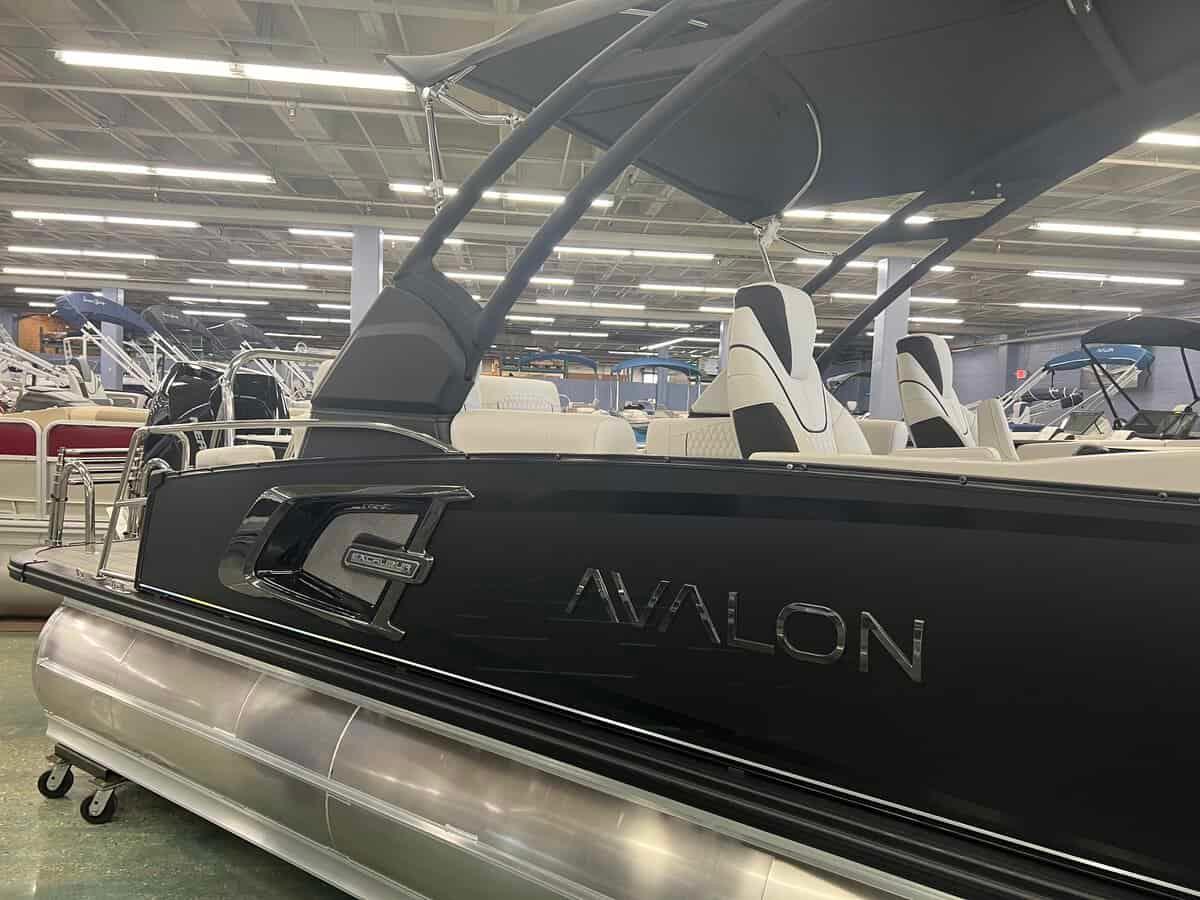 2024 Avalon Excalibur LTD 2585 Quad Lounger