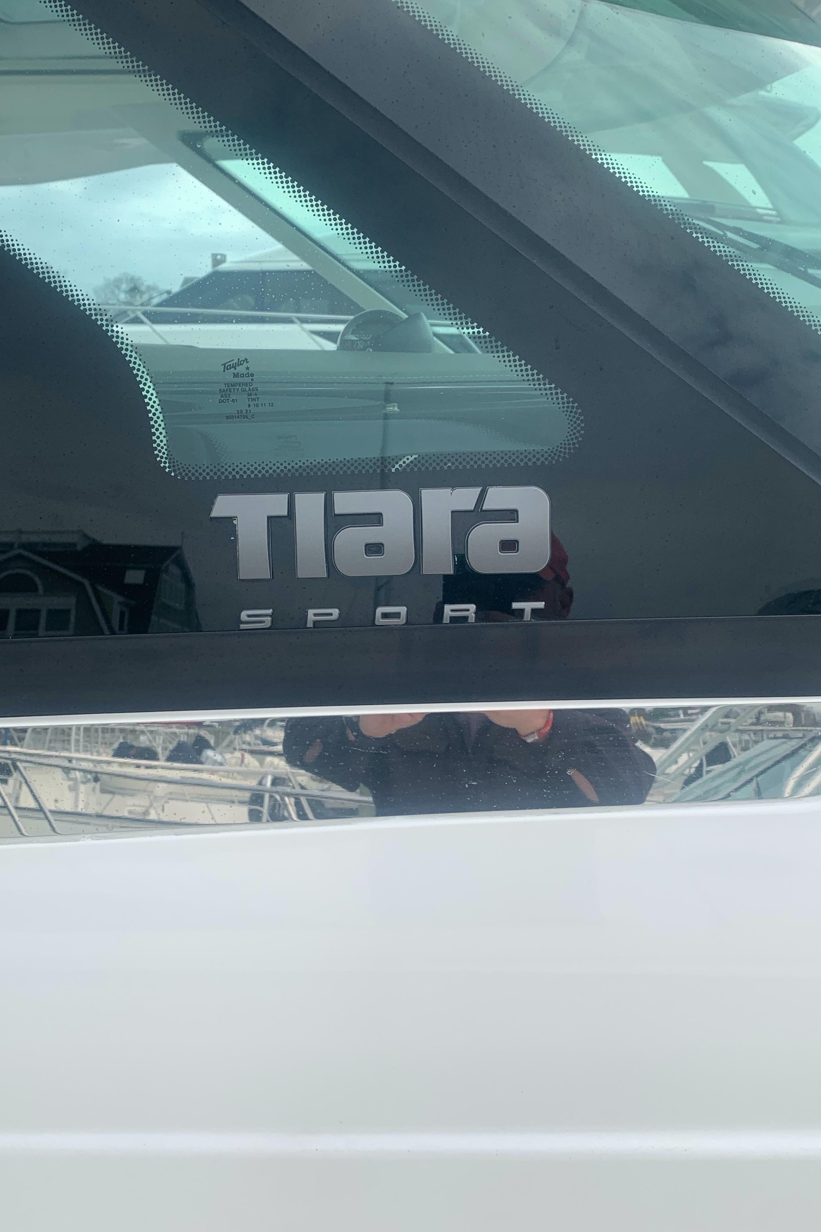 2020 Tiara Sport 43 LS
