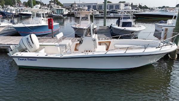 Used 1986 Mako 231 Center Console, 02655 Osterville - Boat Trader