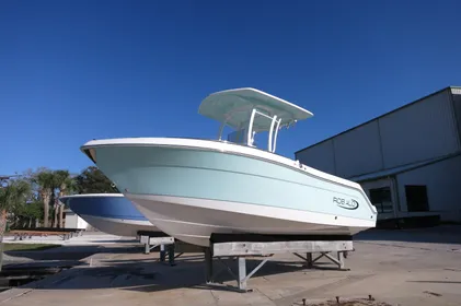 2024 Robalo 222 Explorer CC