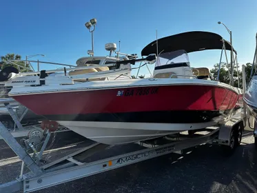 2019 NauticStar 231 Hybrid