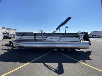 2022 Trifecta Pontoons Trifecta 24 UL CS