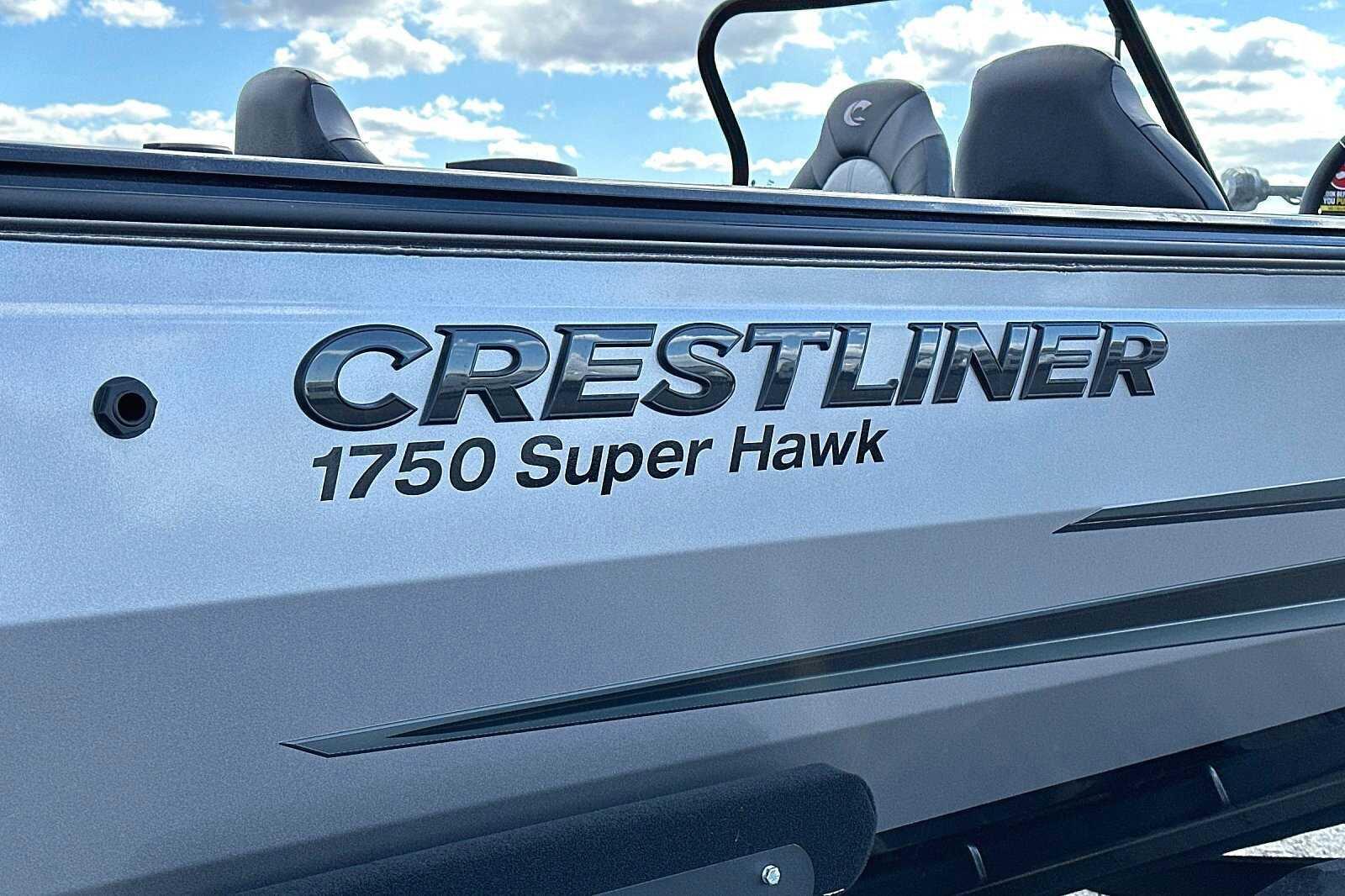 2023 Crestliner Super Hawk 1750 JUMPSEAT