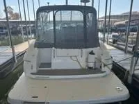 2003 Cruisers Yachts 3275 Express