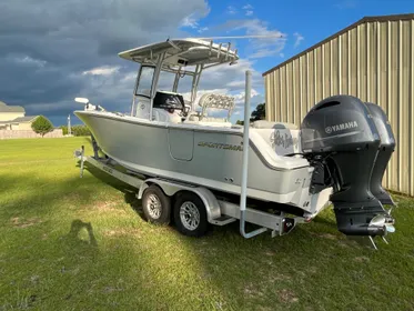 2019 Sportsman Heritage 251 Center Console