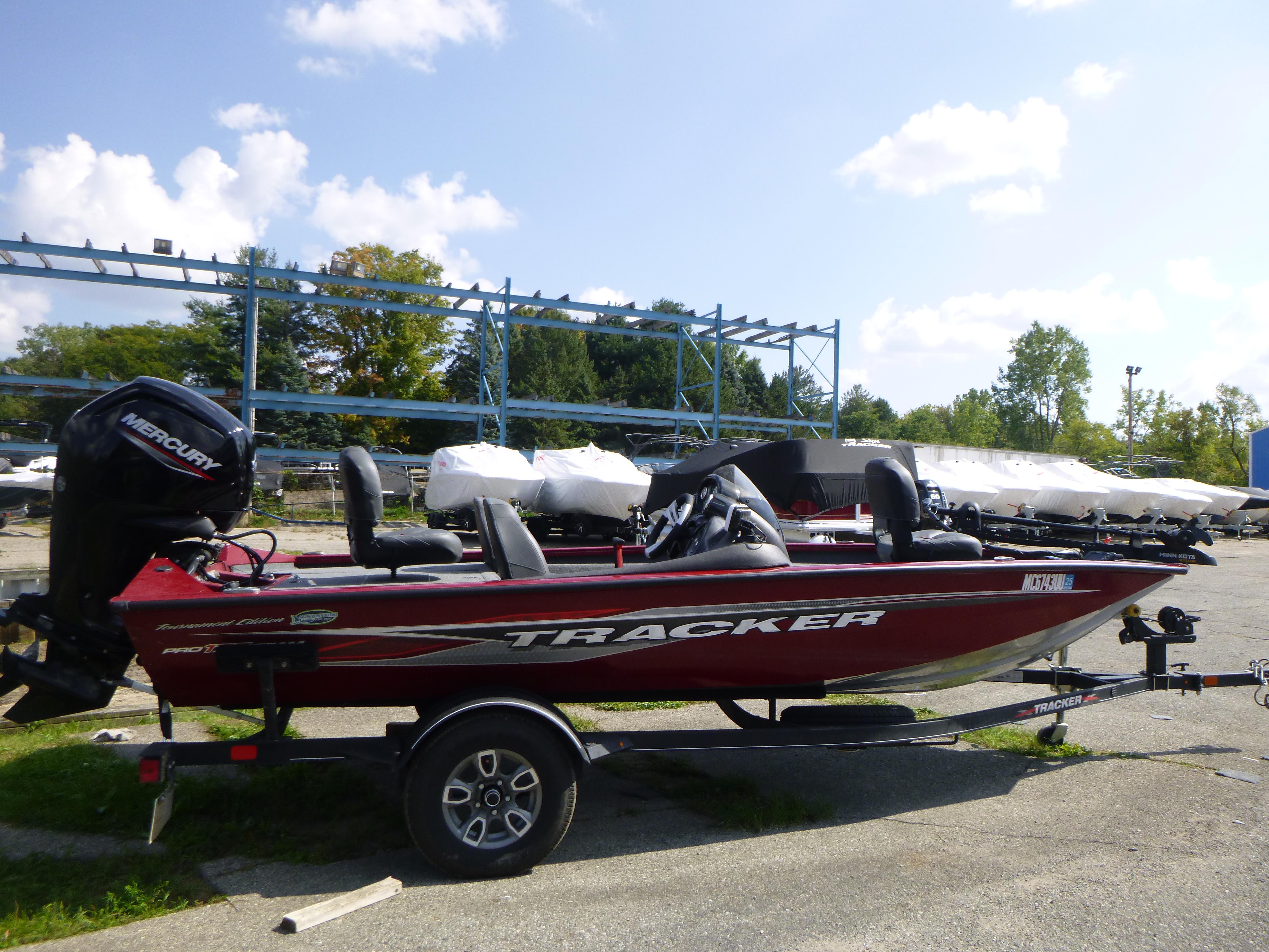 2022 Tracker Boats PRO TEAM 175 TXW Fishing Boat  Watercrafts and Golf  Carts Dealership in Martin, Georgia!