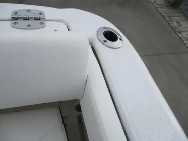 2024 Robalo R222 In stock trailer included Rebate expires 07/