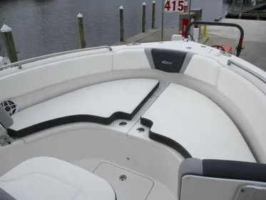 2024 Robalo R222 In stock trailer included Rebate expires 07/