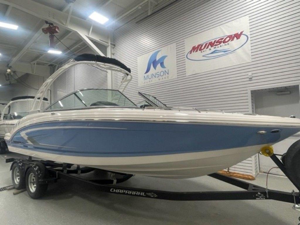 2023 Chaparral 23 SSi