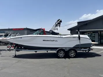 2023 MasterCraft NXT24