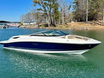 2012 Sea Ray 230 SLX