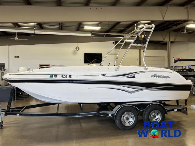 2005 Hurricane Sun Deck 187 I/O