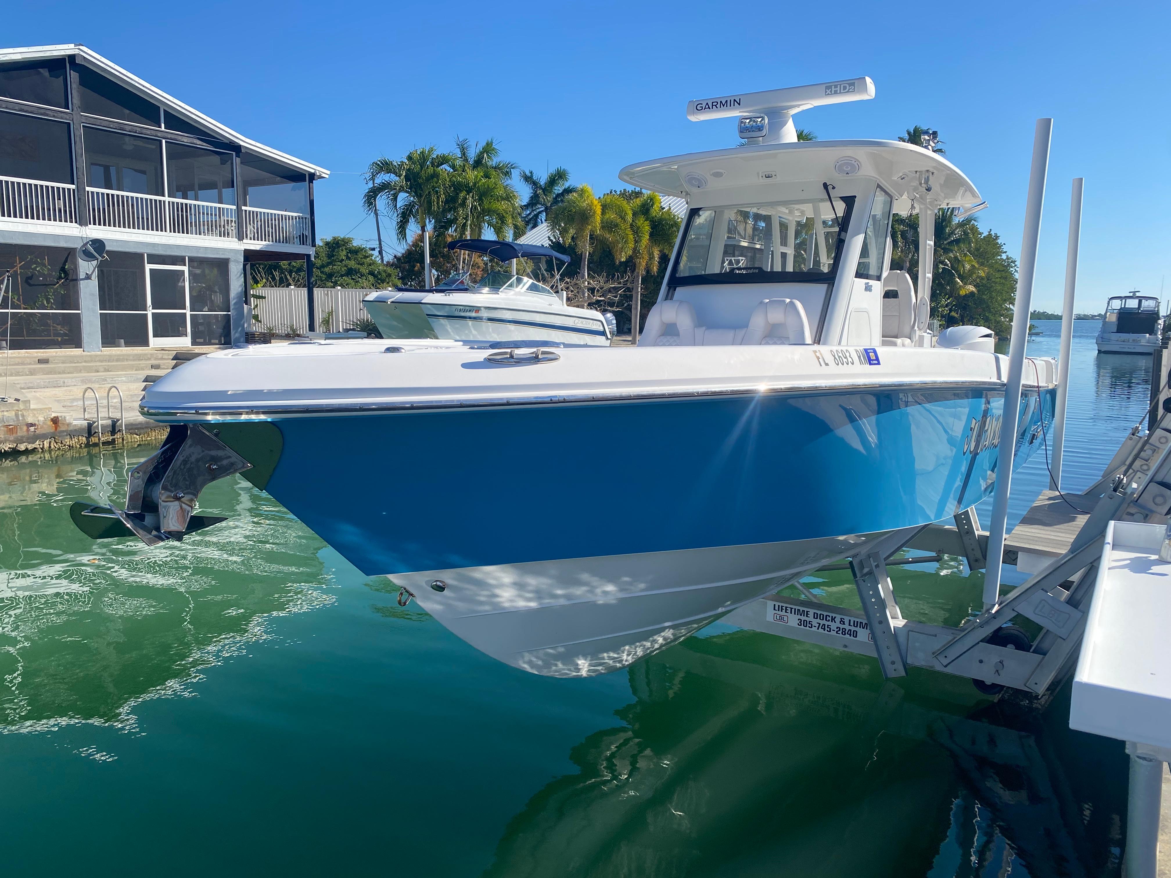 Used 2018 Everglades 335, 33042 Cudjoe Key - Boat Trader