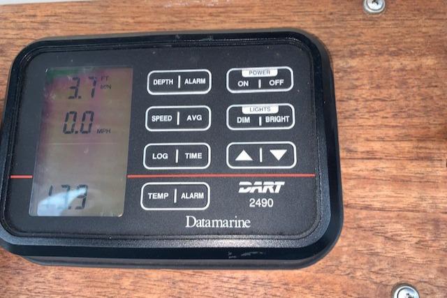 Datamarine Dart 2490 Speed & Depth