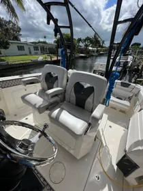 Dual Captain Chairs with Arm Rest