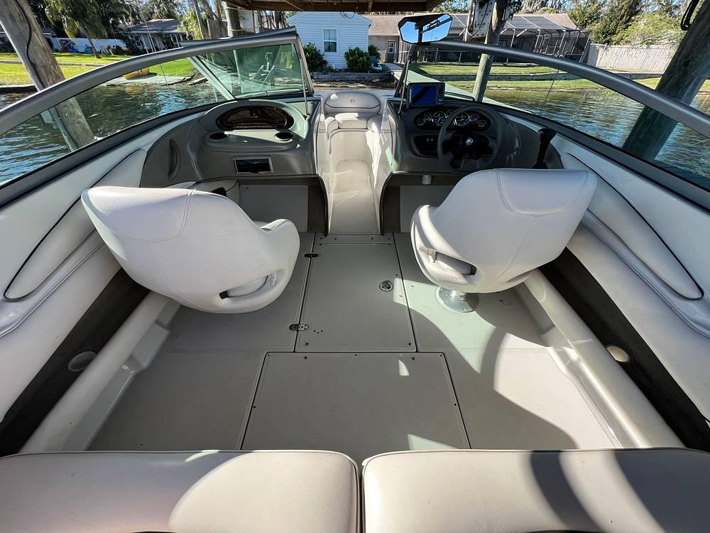 2004 Crownline 210 for sale in Tampa, FL