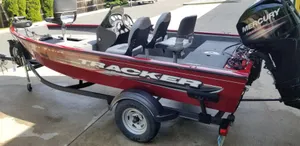 2019 Bass Tracker V-16 SC