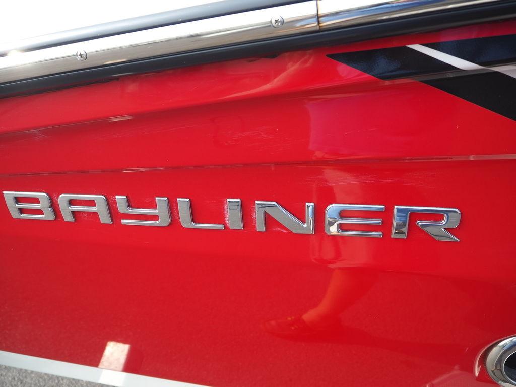 2023 Bayliner VR5 Bowrider