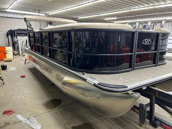 Used 2024 Bentley Pontoons LE 200 CR, 49036 Coldwater - Boat Trader