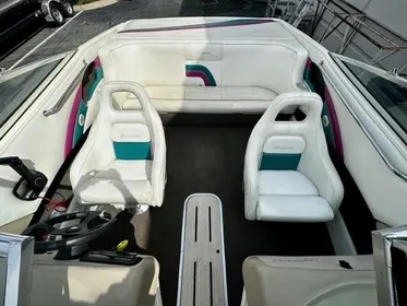 1995 Rinker 212 Captiva