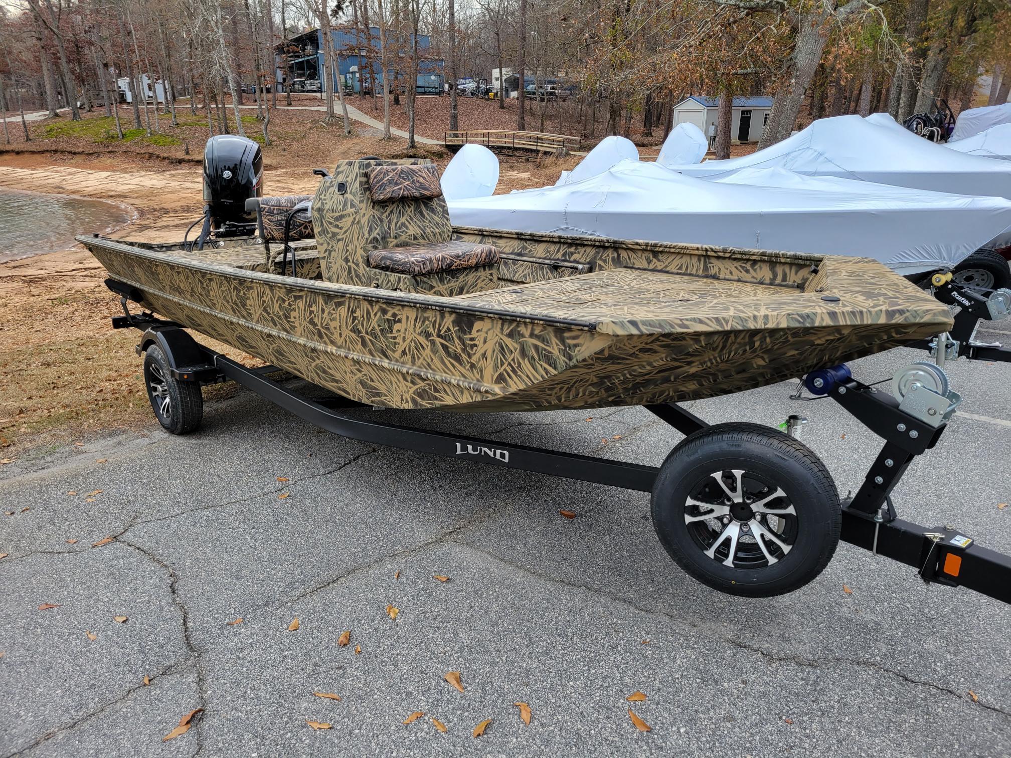 New 2023 Lund 1870 Predator CC, 29678 Seneca - Boat Trader