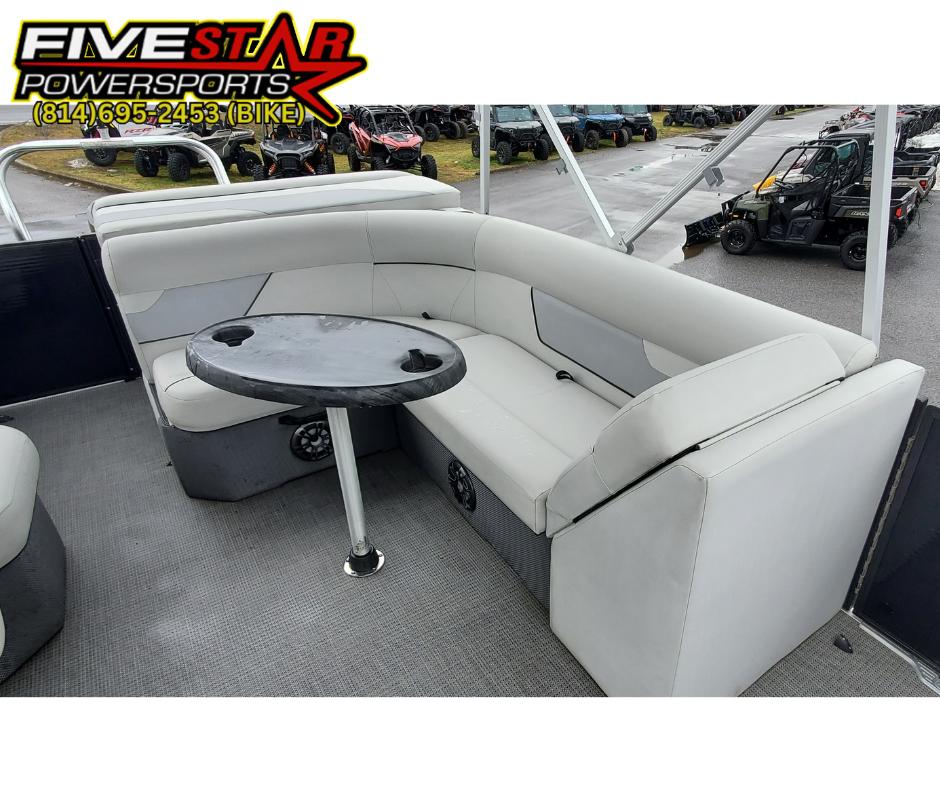 Used 2022 Crest Classic LX 220 SLC, 16635 Duncansville - Boat Trader