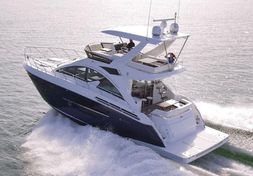 2023 Cruisers Yachts 54 Fly