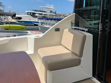 2017 Tiara Yachts C44 Coupe