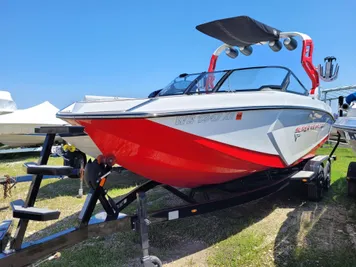 2020 Nautique G23