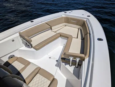 2021 Everglades 335 Center Console