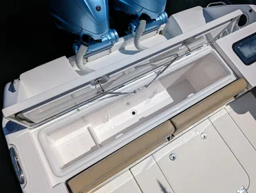 2021 Everglades 335 Center Console