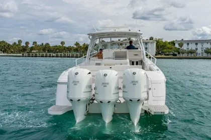 2016 Intrepid 430 Sport Yacht