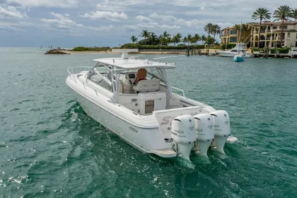 2016 Intrepid 430 Sport Yacht