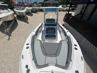 2024 NauticStar 222 OS