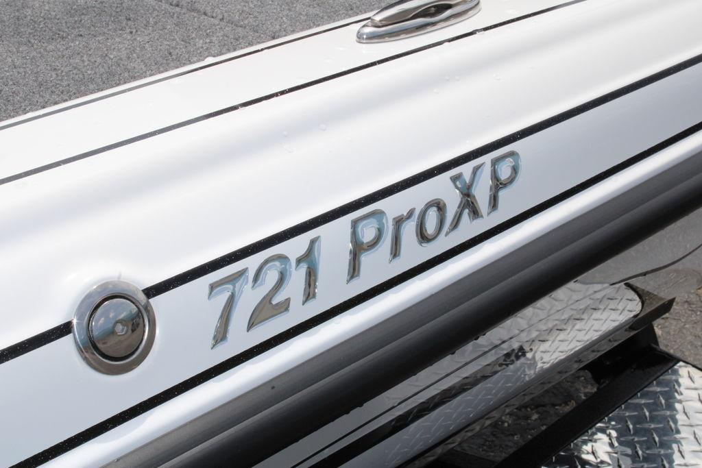 2024 Phoenix 721 Pro Xp